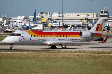 EC-INF (cn 7785) Bombardier CRJ200ER