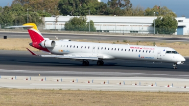 EC-LOJ (cn 19018) Bombardier CRJ-1000