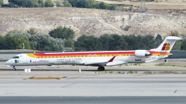 EC-LOV (cn 19019) Bombardier CRJ-1000