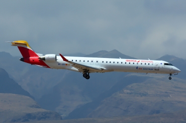 EC-JZS (cn 15111) Bombardier CRJ900ER