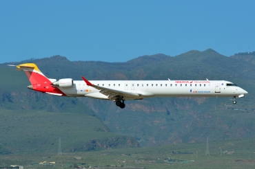 EC-MLO · Bombardier CRJ-1000 · (LPA / GCLP)