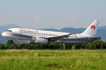EI-EZO (1723) 2002 Airbus A320-232