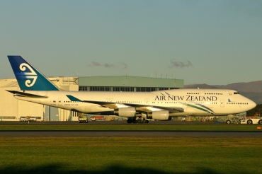ZK-NBS, (cn 24386), Boeing 747-419