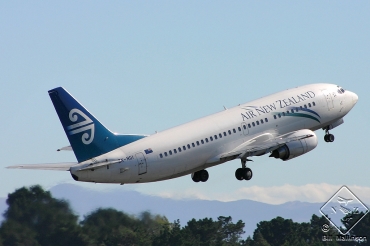 ZK-NGI (cn 25608) Boeing 737-319