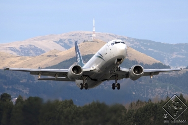 ZK-NGE (cn 28733) Boeing 737-3U3