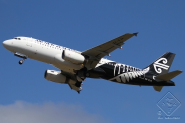 ZK-OJA (2085) 2003 Airbus A320-232