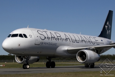 ZK-OJH (2257) 2004 Airbus A320-232