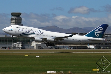 ZK-NBT (cn 24855) Boeing 747-419