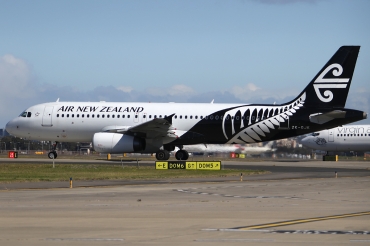 ZK-OJK (cn 2445) Airbus A320-232