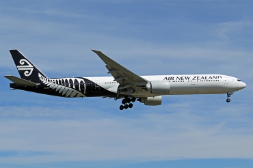 ZK-OKS (cn 44547) Boeing 777-319