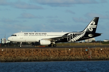 ZK-OJB (2090) 2003 Airbus A320-232