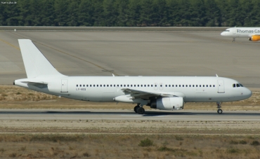 LY-VEQ (cn 0709) Airbus A320-232