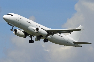 LY-NVV (2085) 2003 Airbus A320-232