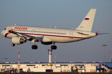 EI-EYS · Airbus A320-214 · (LIS / LPPT)