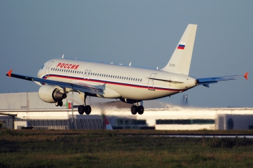 EI-EYS · Airbus A320-214 · (LIS / LPPT)