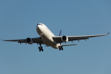 EI-DIR (272) 1999 Airbus A330-202