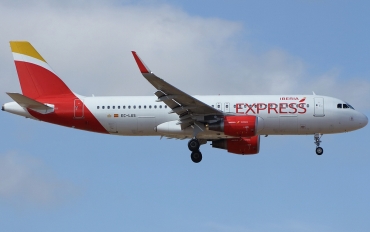 EC-LUS (5501) 2013 Airbus A320-216(WL)