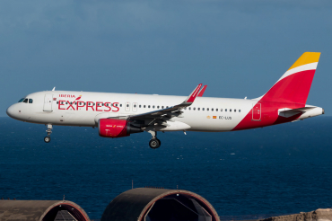 EC-LUS (5501) 2013 Airbus A320-216(WL)