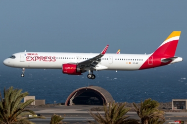 EC-NIF (10025) 2020 Airbus A321-251NX
