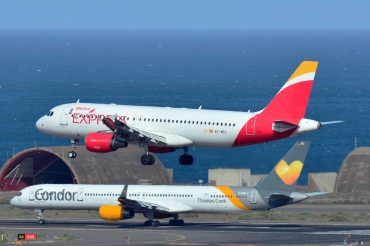 EC-MEG (1439) 2001 Airbus A320-214