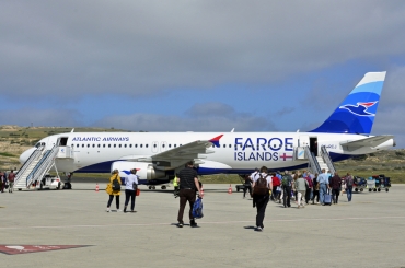 OY-RCJ (7465) 2016 Airbus A320-214