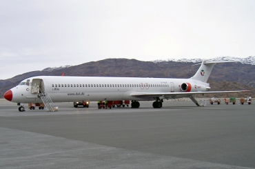 OY-RUE (cn 49936) McDonnell Douglas MD-83