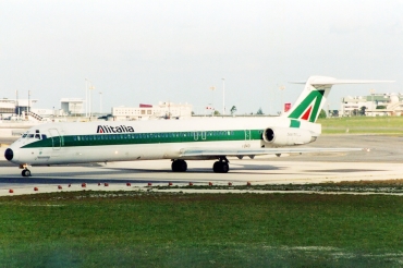 I-DATJ · McDonnell Douglas MD-82 · (LIS / LPPT)