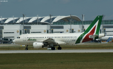 EI-IMI (1745) 2002 Airbus A319-112