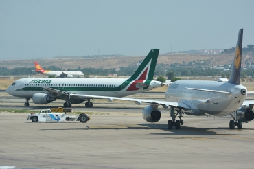 EI-EID (4523) 2010 Airbus A320-216