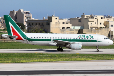 EI-DTH (3956) 2009 Airbus A320-216