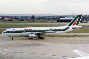 I-BUSH (cn 0140) Airbus A300B4-203