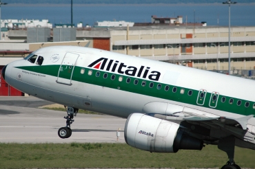 I-BIKB · Airbus A320-214 · (LIS / LPPT)