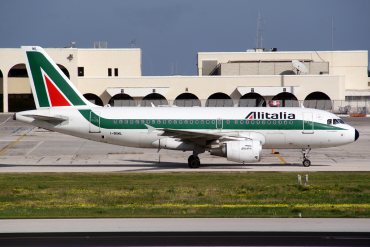 I-BIML (2127) 2004 Airbus A319-112