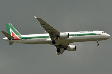 I-BIXS (cn 00599) Airbus A321-112