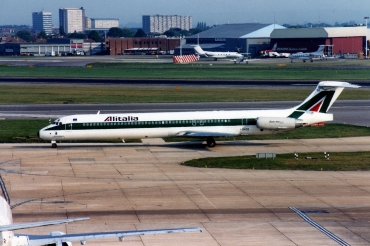 I-DATH (cn 53226) McDonnell Douglas MD-82