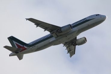 EI-DSJ · Airbus A320-216 · (FCO / LIRF)