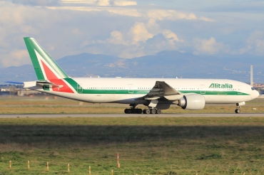 I-DISU (32858) 2002 Boeing 777-243ER