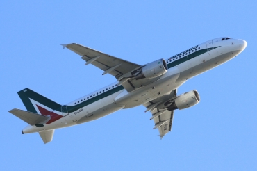 EI-DSB, (cn 2932), Airbus A320-216