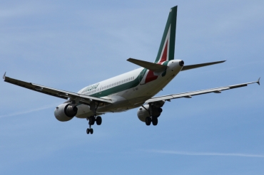 EI-IMP (4859) 2011 Airbus A319-111