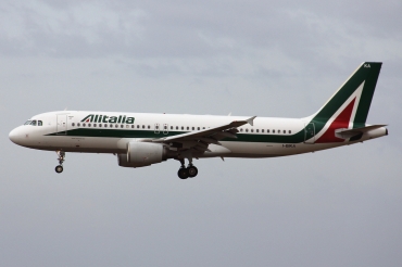 I-BIKA (951) 1999 Airbus A320-214