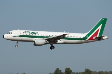 EI-DTC, (cn 3831), Airbus A320-216