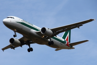 EI-IKG (1480) 2001 Airbus A320-214
