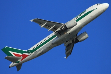 I-BIKI (1138) 1999 Airbus A320-214