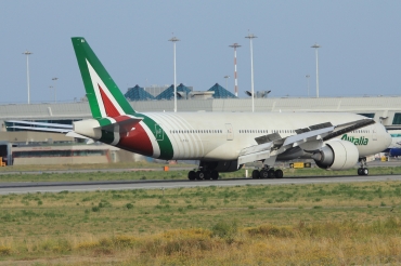 I-DISU (32858) 2002 Boeing 777-243ER