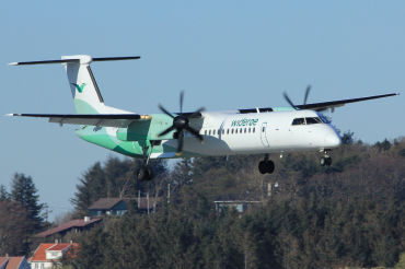 LN-RDV (4054) 2001 Bombardier Dash 8-Q402