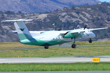 LN-WFS (535) 1999 Bombardier Dash 8-Q311