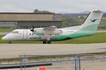 LN-WIH (383) 1994 Bombardier Dash 8-103