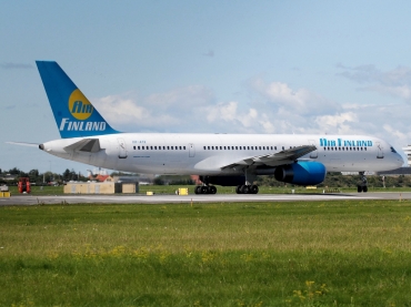 OH-AFK (cn 25622) Boeing 757-28A