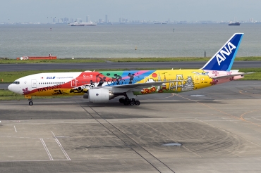 JA741A (cn 40900) Boeing 777-281ER