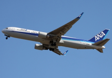 JA619A (cn 40564) Boeing 767-381ER